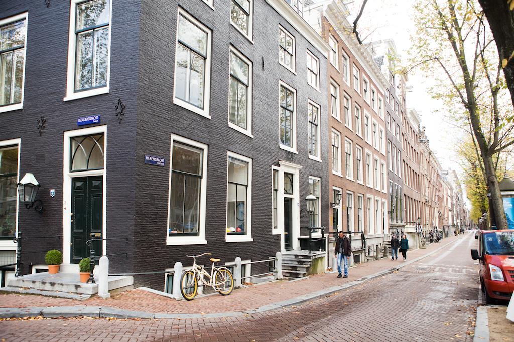 Mokum Suites Amsterdam Bagian luar foto